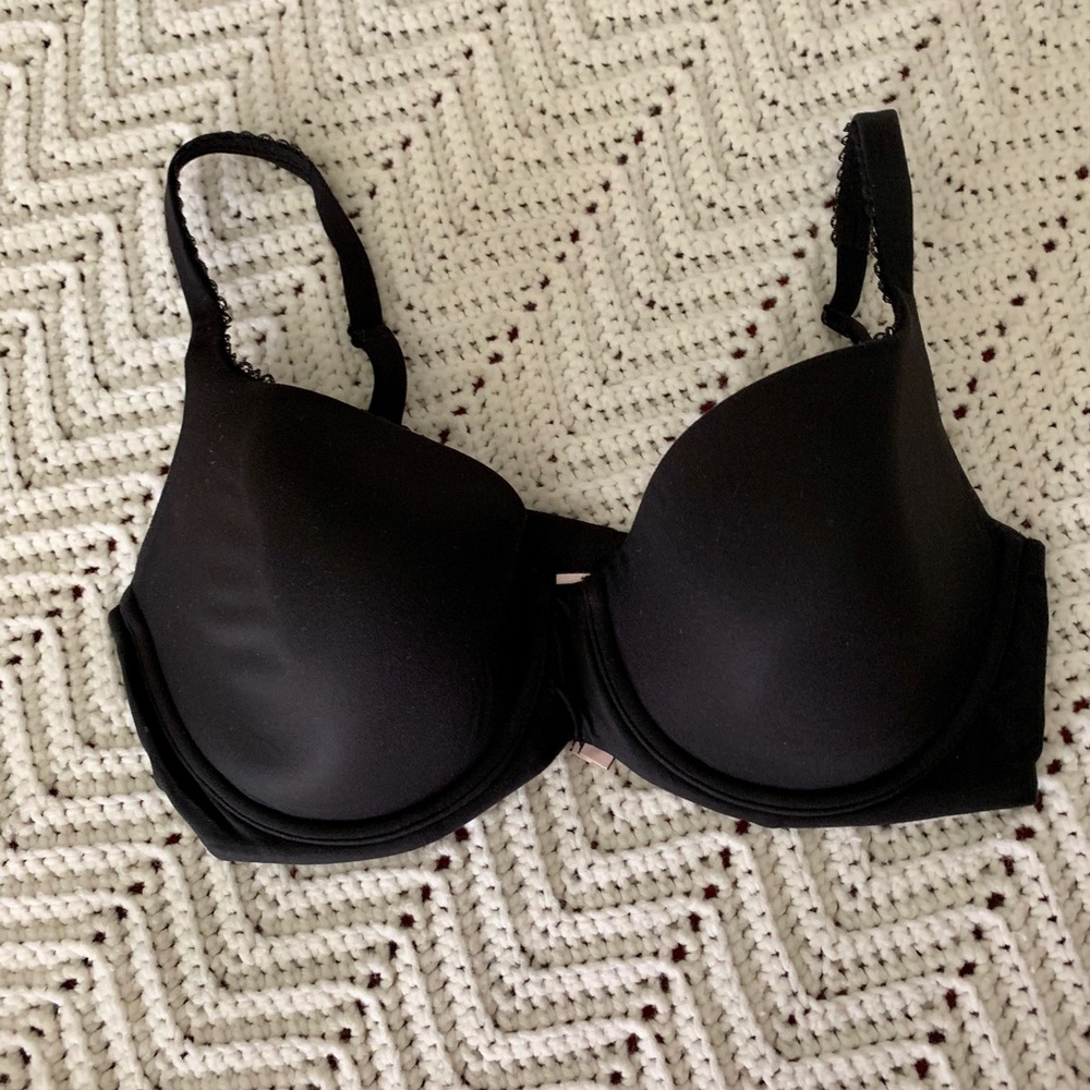 NWOT Body by Victoria 36DD